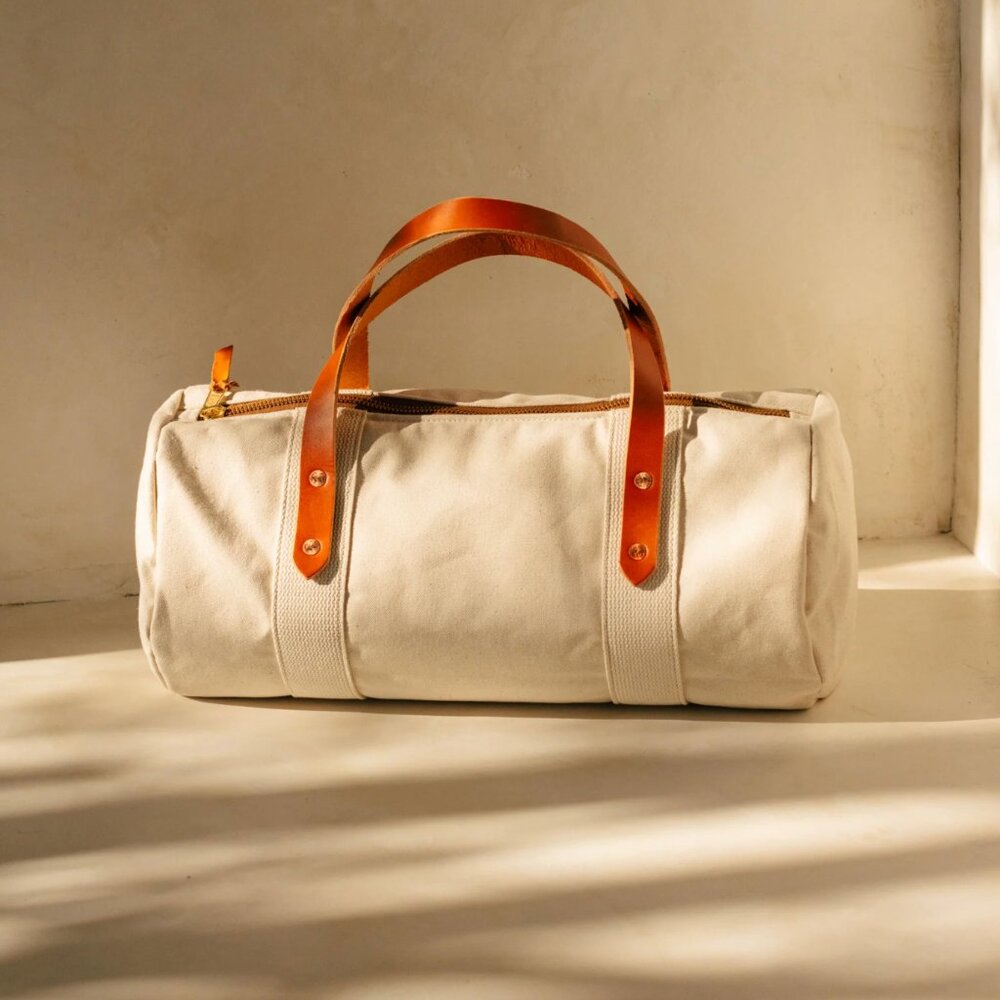 Gently Used Joshuvela Duffel in Canvas in Natural Small